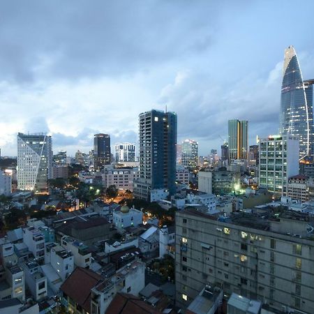 Reddoorz @ Le Van Sy Street Ho Chi Minh City Exterior photo